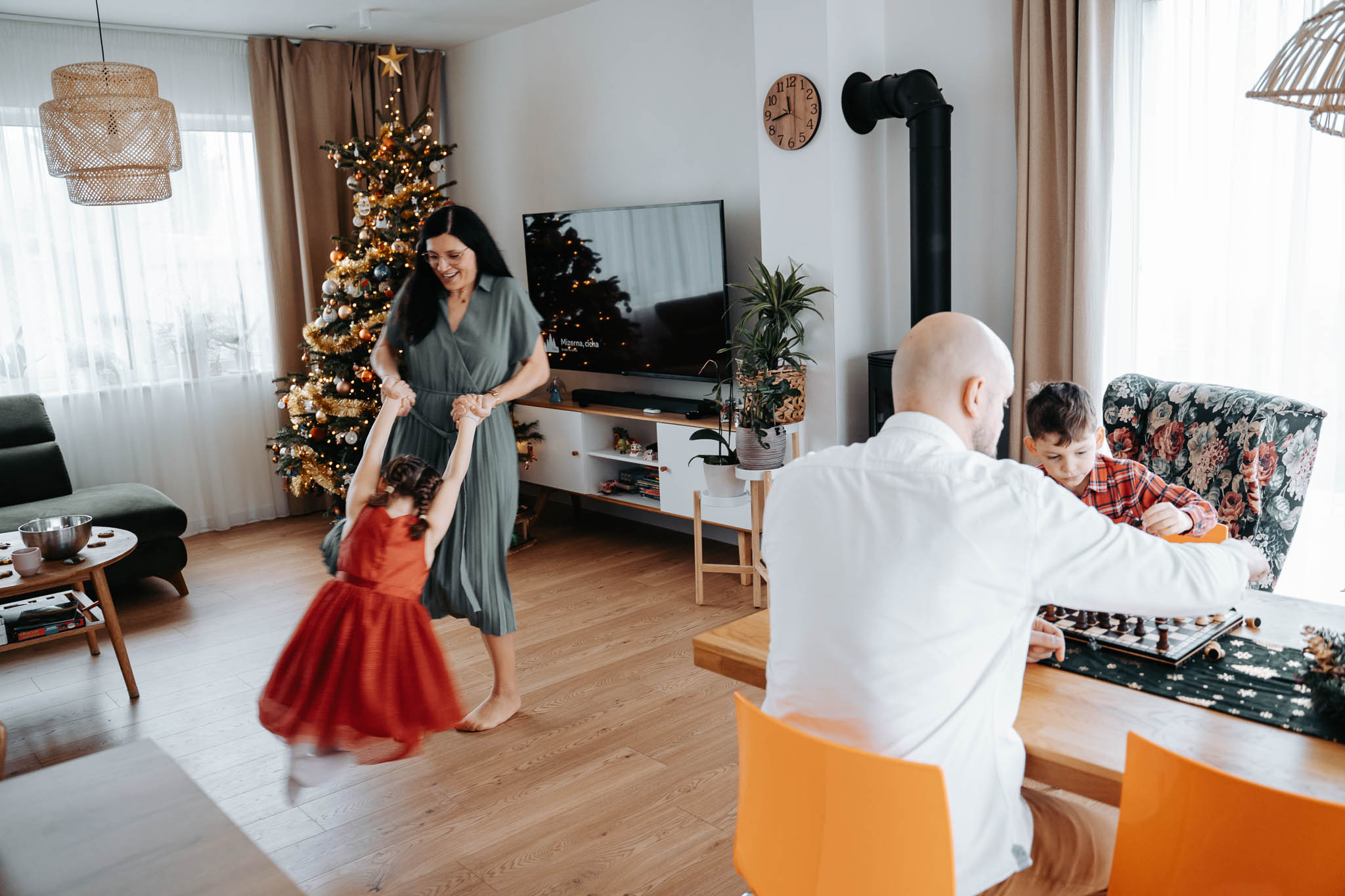 Jak pozować na sesji rodzinnej